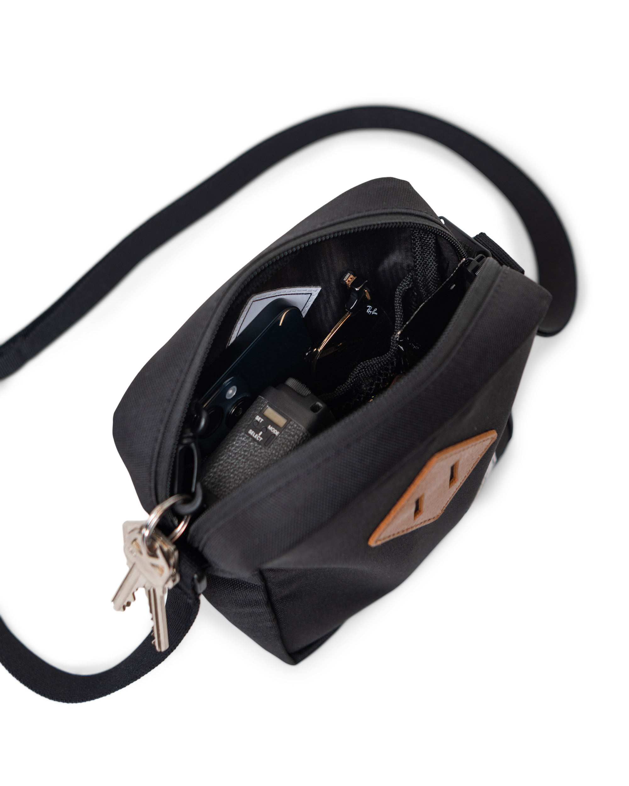 Herschel Heritage™ Crossbody - 2.5L - Image 3
