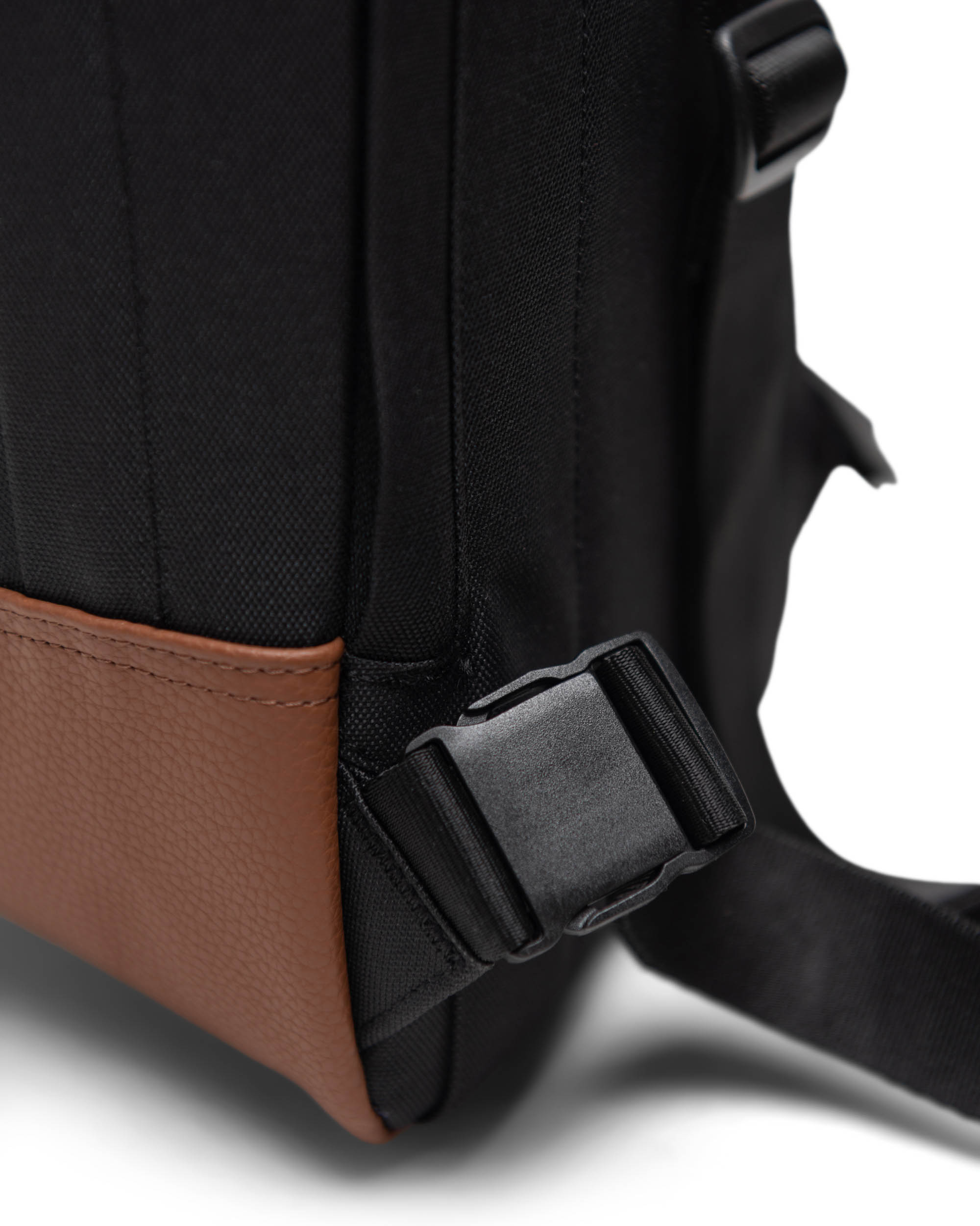 Herschel Heritage™ Shoulder Bag - 8L - Image 4