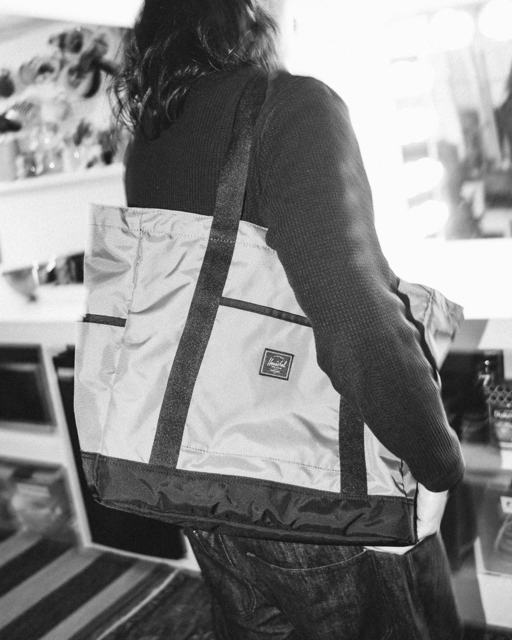 Herschel Heritage™ Tote | Nylon - 24.5L - Image 2