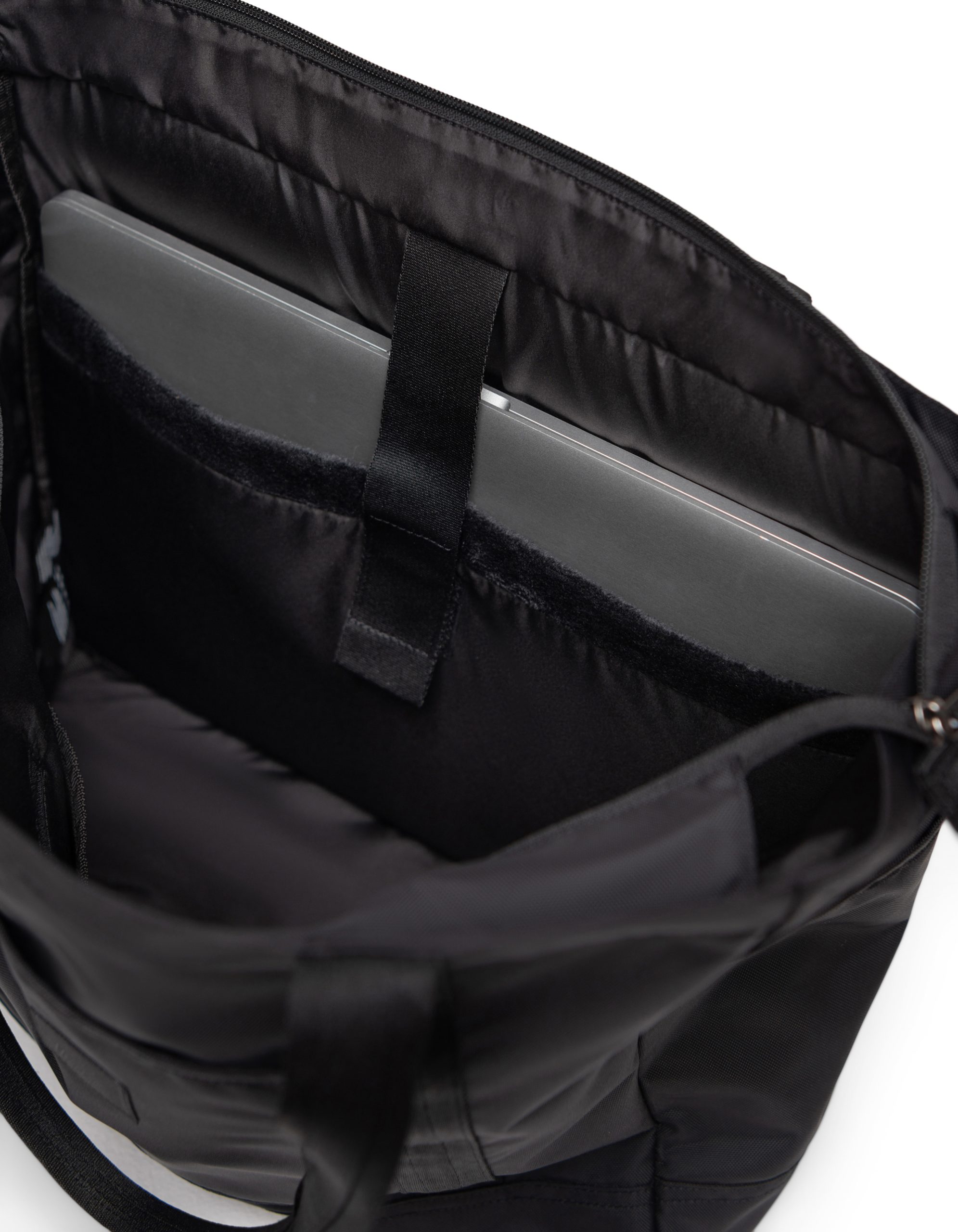 Herschel Heritage™ Tote | Nylon - 24.5L - Image 9