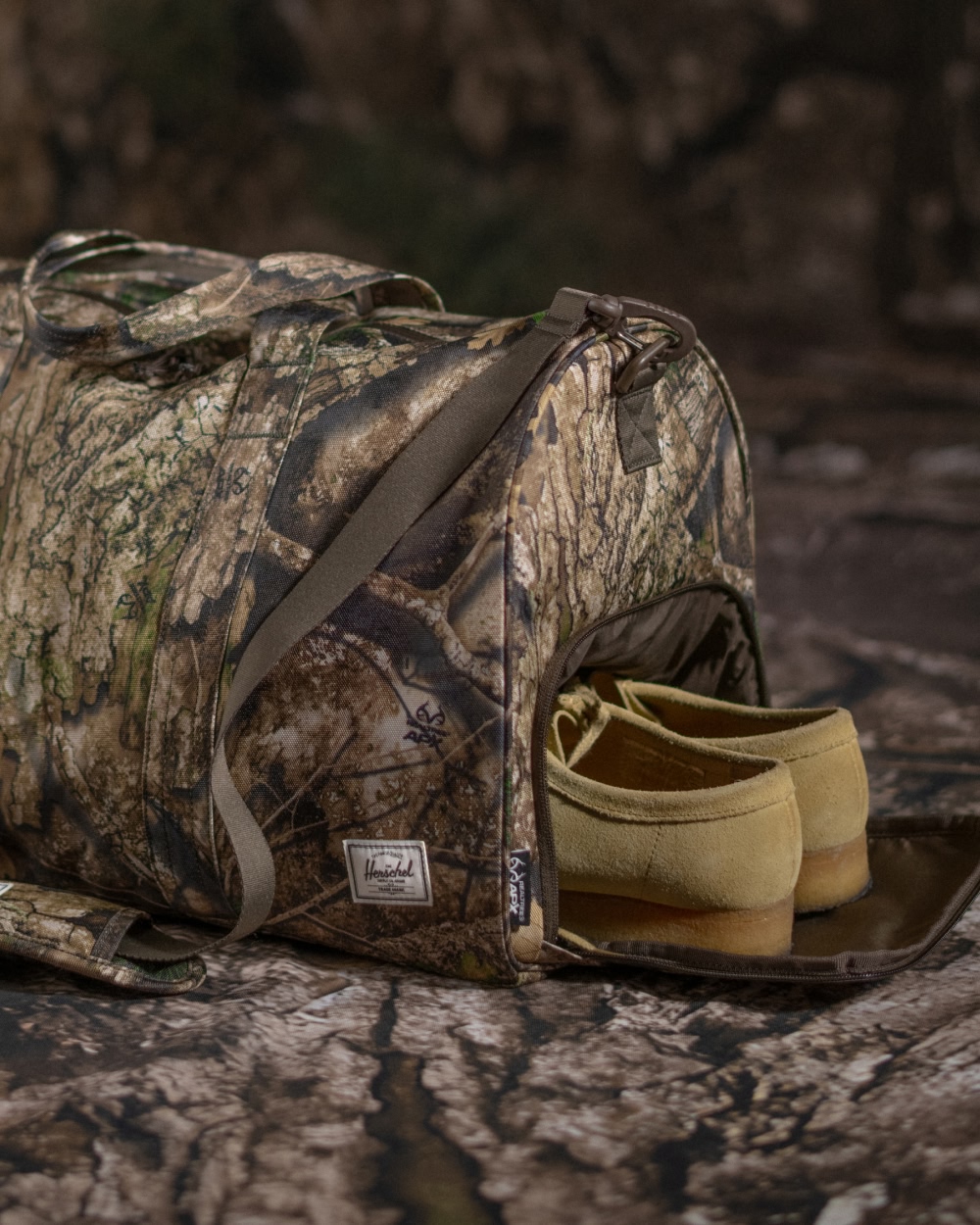 Realtree® Herschel Novel™ Duffle - 43L - Image 7