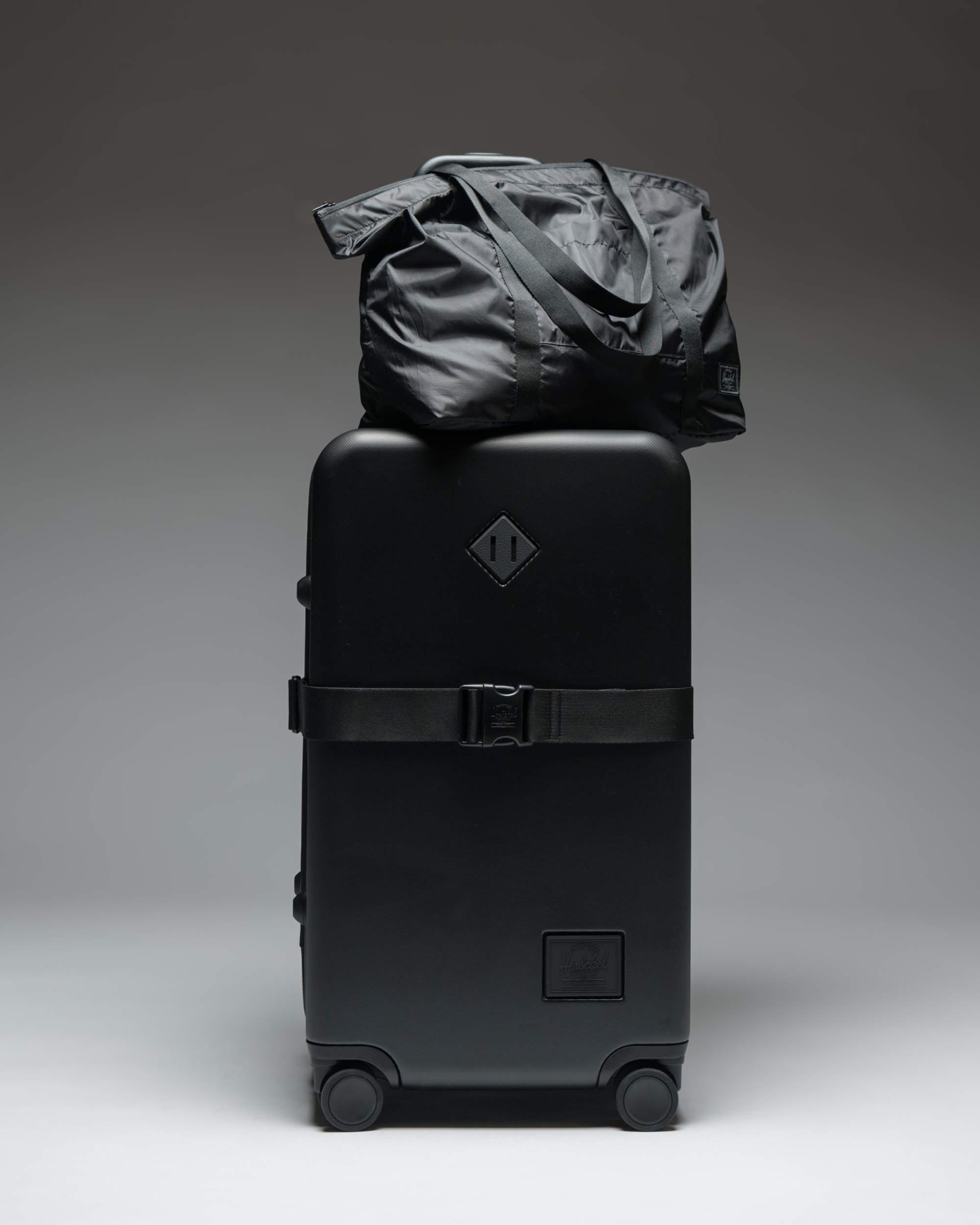 Herschel Heritage™ Hardshell Medium Luggage Expandable - 66L