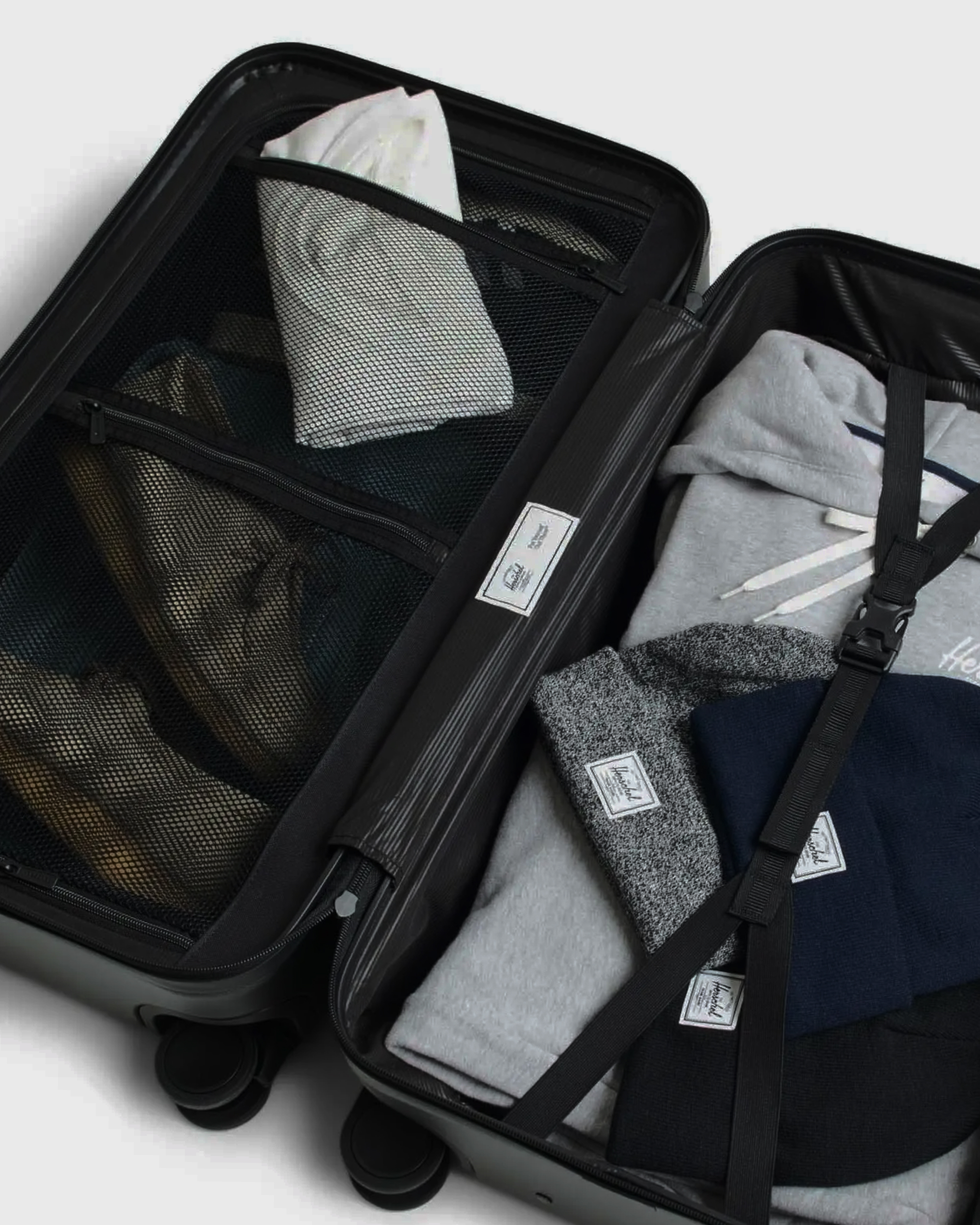 Herschel Heritage™ Hardshell Medium Luggage Expandable - 66L - Image 3